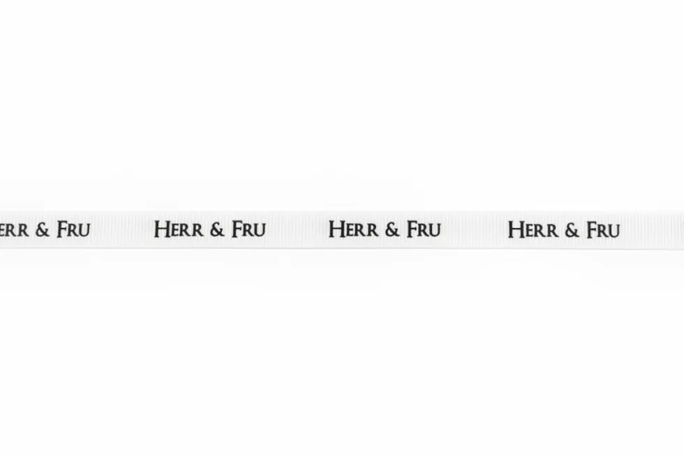 Gavebånd Herr & Fru hvit med sort tekst 10 mm