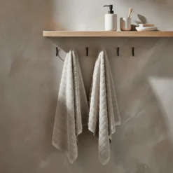 Håndkle Inu 50 x 100 cm myk grå